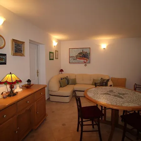 Megi1 Apartment Vrbnik  Room photo